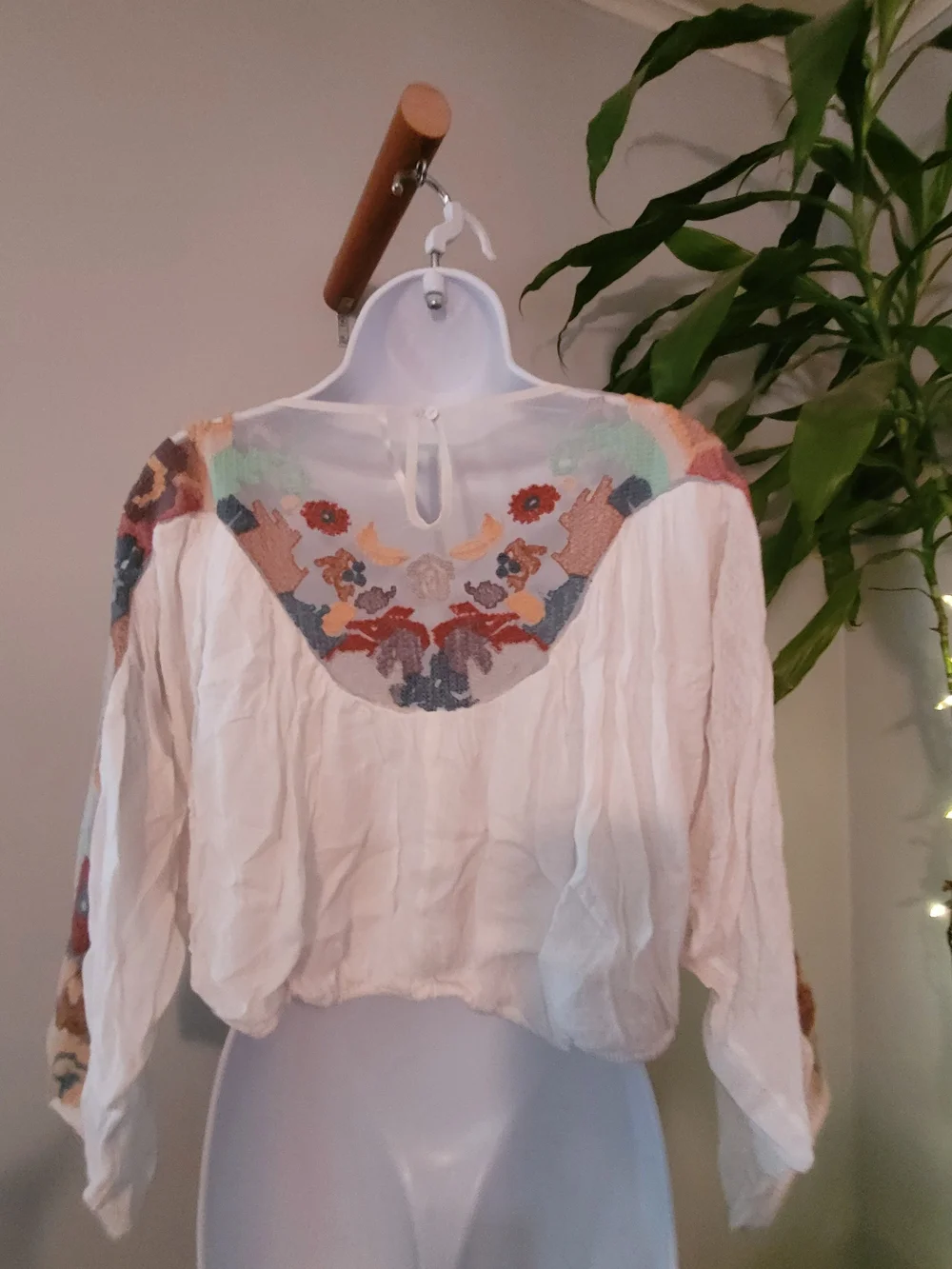 Free People White Cotton Embroidered Peasant Blouse